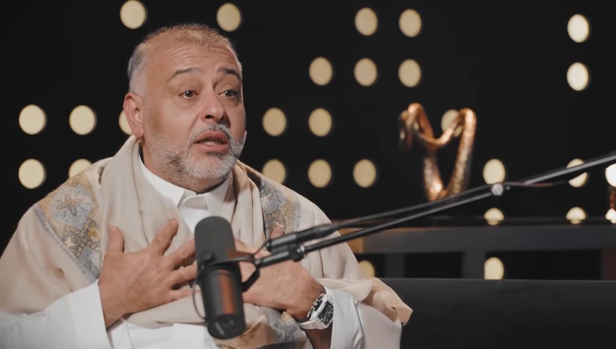 حسن البلام يكشف كيف خلّد اسم والداته وسر تسمية ابنته (فيديو)