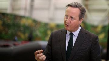 وزير الخارجية البريطاني يدعو لتحقيق بالضربة الإسرائيلية على عمال الإغاثة في غزة