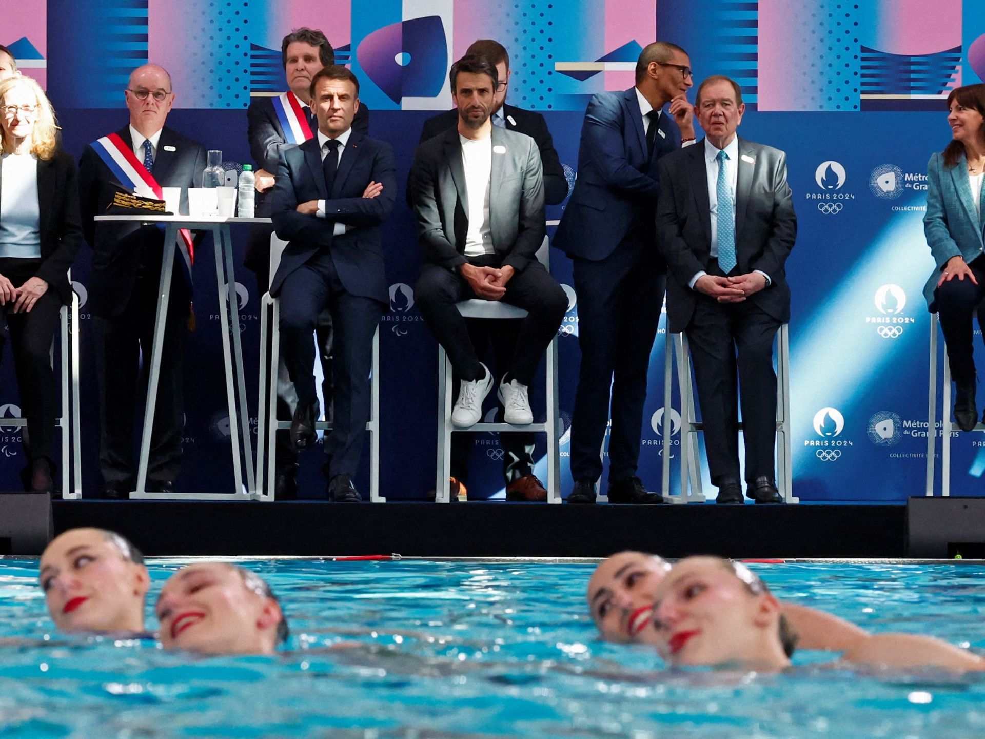بحضور ماكرون.. افتتاح كارثي للمركز المائي في أولمبياد باريس 2024 - موقع الخليج الان