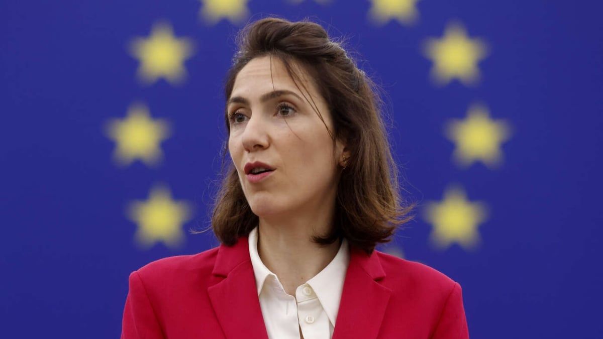 مرشحة ماكرون للبرلمان الأوروبي تنفجر في اليمين المتطرف