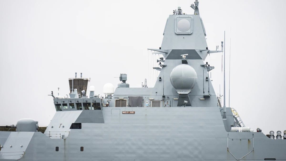 إثر خلل في منظومة صاروخية.. الدنمارك تغلق مضيق الحزام الكبير