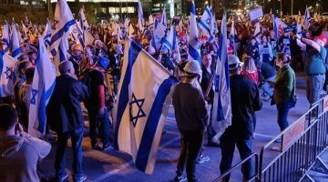 “الانتخابات الآن” هتاف يهز تل أبيب.. نتنياهو يترنح مع اشتعال الداخل الإسرائيلي| الدهس يشعل الشارع السياسي واليوم التجمع بالقدس
