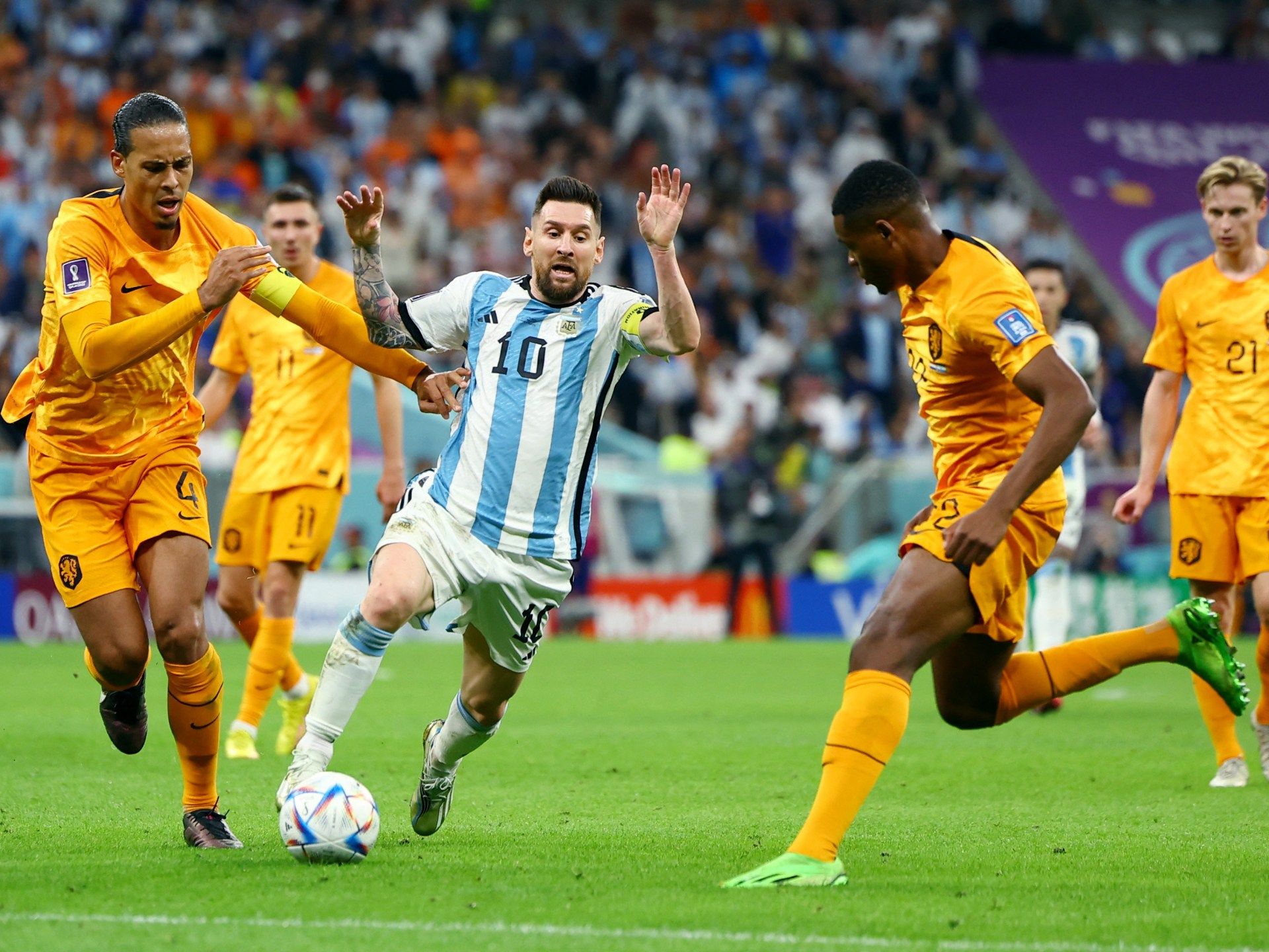 تجاهل رونالدو.. فان دايك يكشف أصعب 4 مهاجمين واجههم - موقع الخليج الان