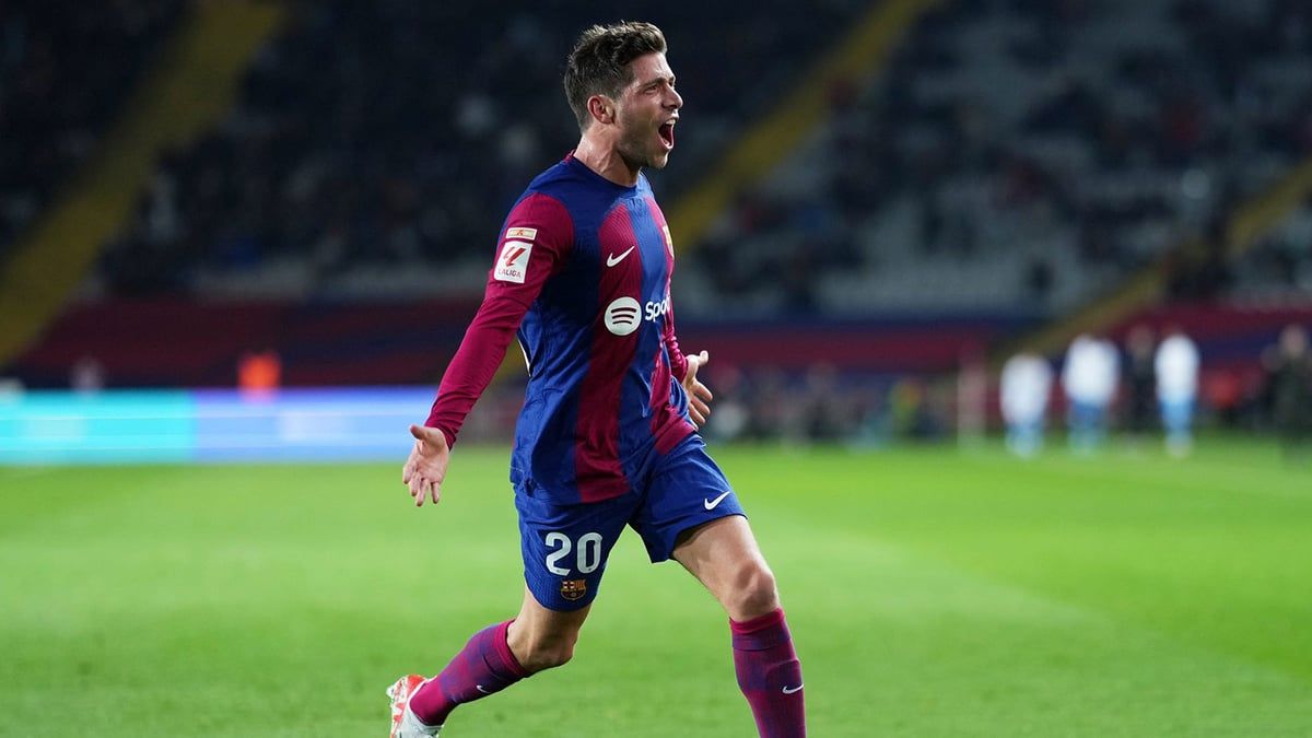 برشلونة يحسم مستقبل سيرجي روبيرتو مع الفريق