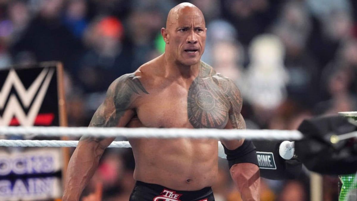 نتائج راسلمينيا 40: ذا روك يعود بعد غياب ويهزم رودز وسيث رولينز (فيديو)