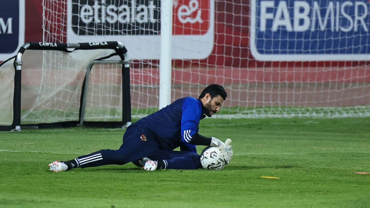 مطالبات بجلوس الشناوي احتياطيًّا لمصطفى شوبير (فيديو)