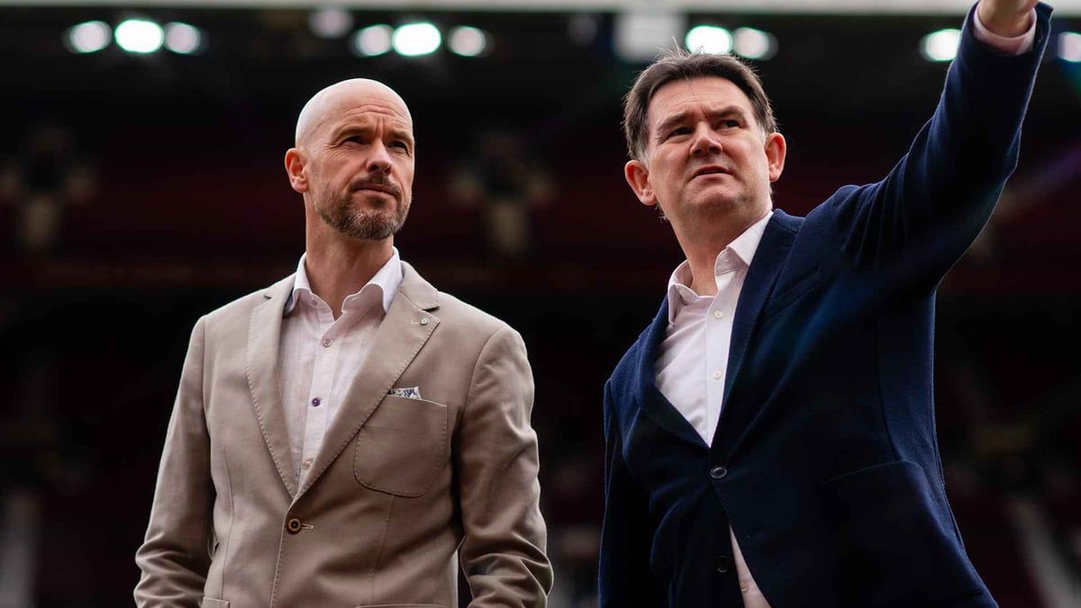 غليزر يعلن رحيل مدير الكرة في نادي مانشستر يونايتد