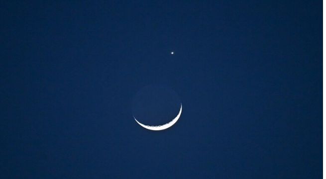 متى تبدأ صلاة العيد في جيزان؟ موعد صلاة العيد في جيزان وآخر وقت لإخراج زكاة الفطر - موقع الخليج الان