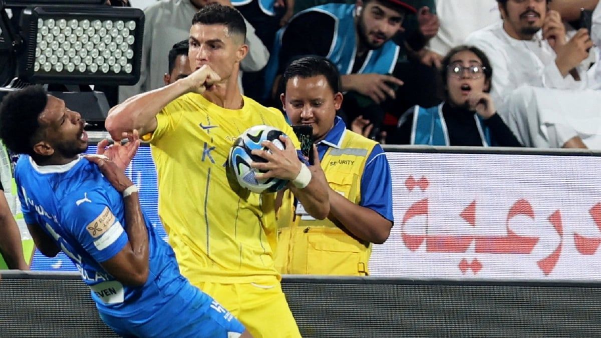 نجم فرنسا يدافع عن البليهي ضد رونالدو (صورة)