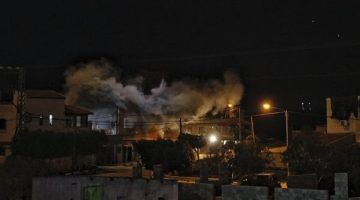 مئات المستوطنين يهاجمون بلدتين في رام الله ويحرقون منازل