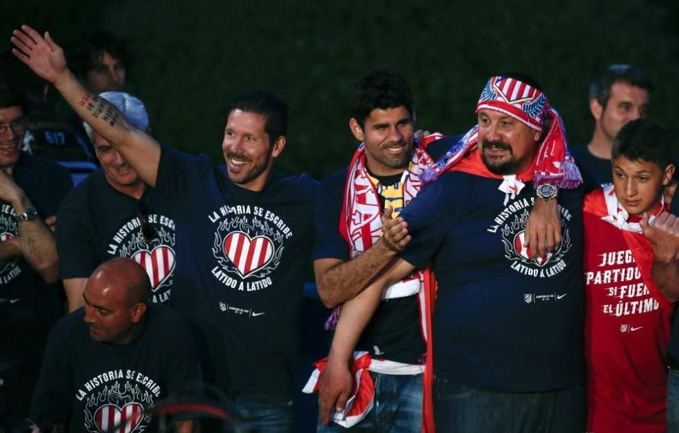 طرد مساعد مدرب أتلتيكو السابق بسبب يامال