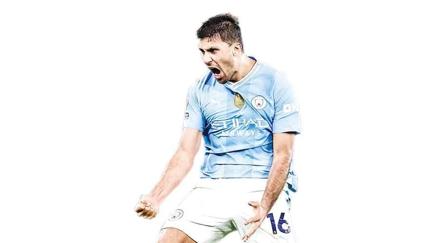 رودري أفضل لاعب وسط في الدوري الإنجليزي