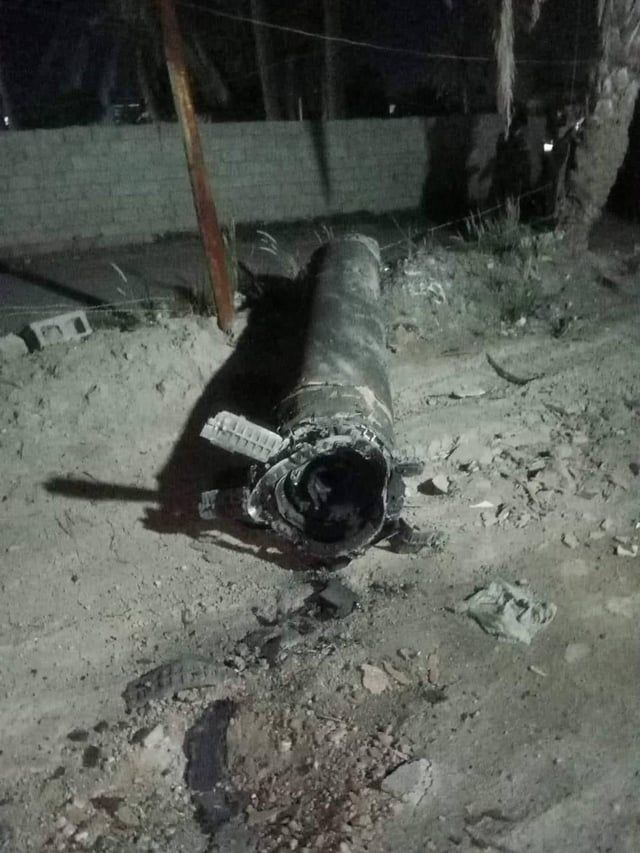 سقوط حامل وقود صاروخ باليستي إيراني جنوبي بغداد (صور)