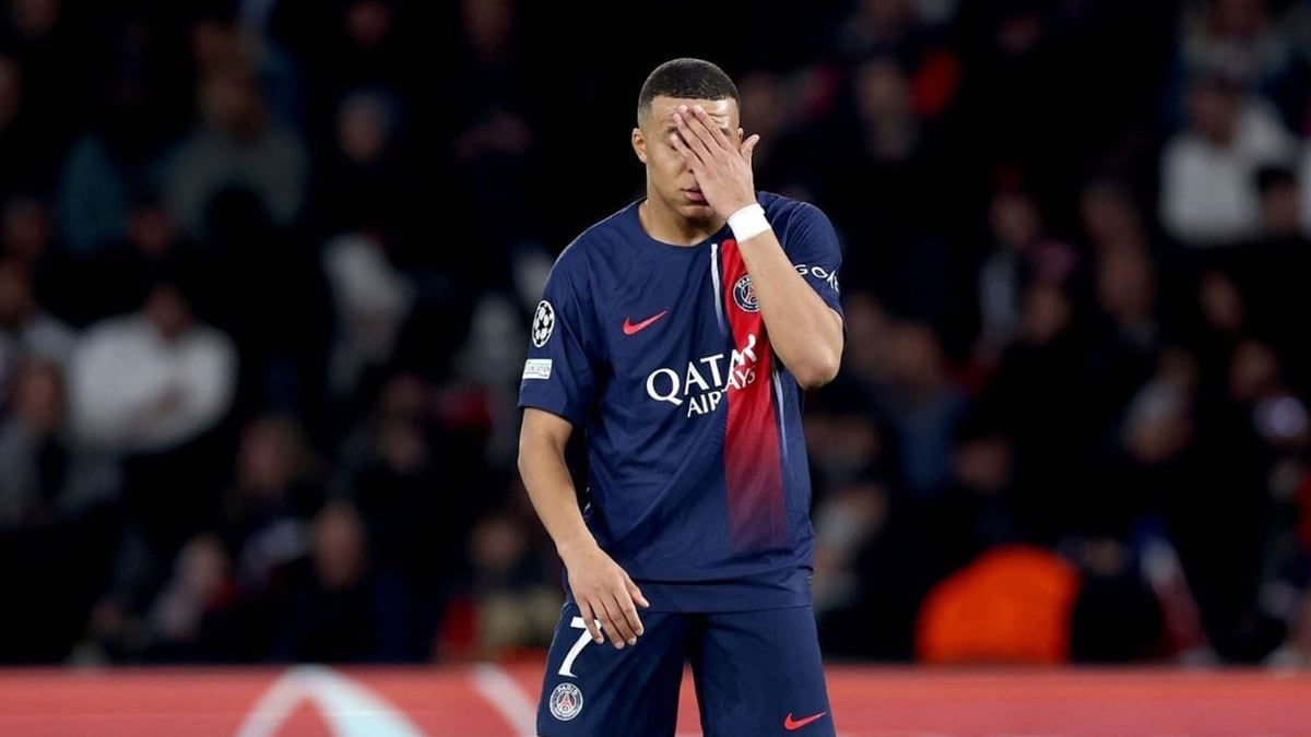 بعد مستواه المخيب.. موقف مبابي من مباراة برشلونة وسان جيرمان