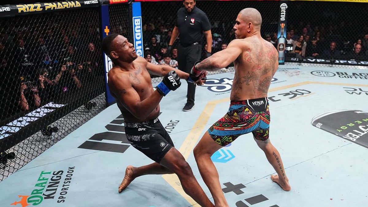 UFC 300.. بيريرا يهزم هيل بضربة قاضية في الجولة الأولى (فيديو)