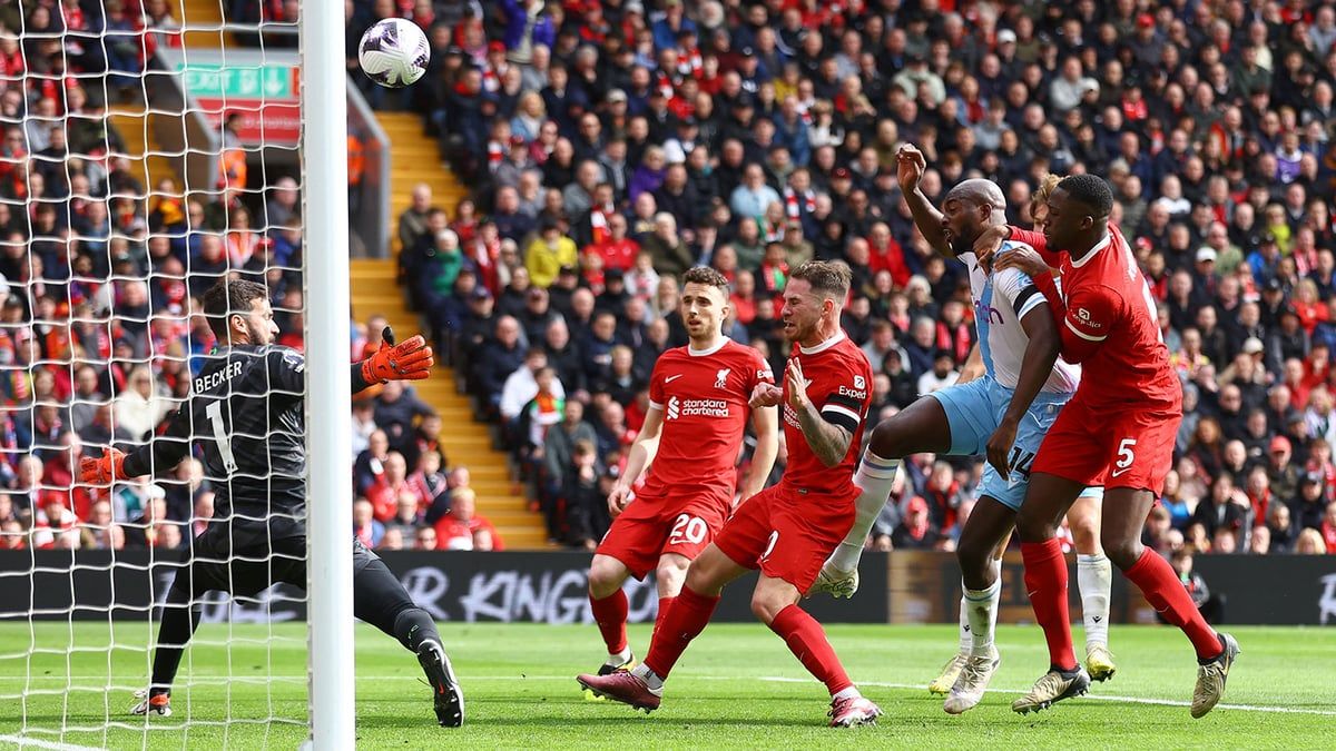 تسريب طاقم ليفربول للموسم الجديد (صور)