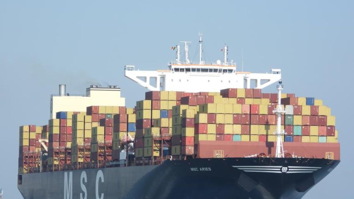 إيران تكشف سبب احتجاز السفينة التجارية في مضيق هرمز