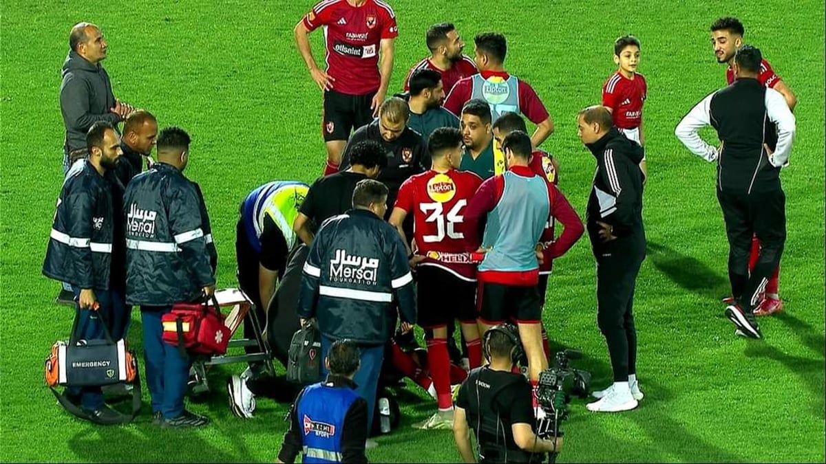 كهربا يتعرض لـ"إغماء" بعد الخسارة أمام الزمالك (صور)