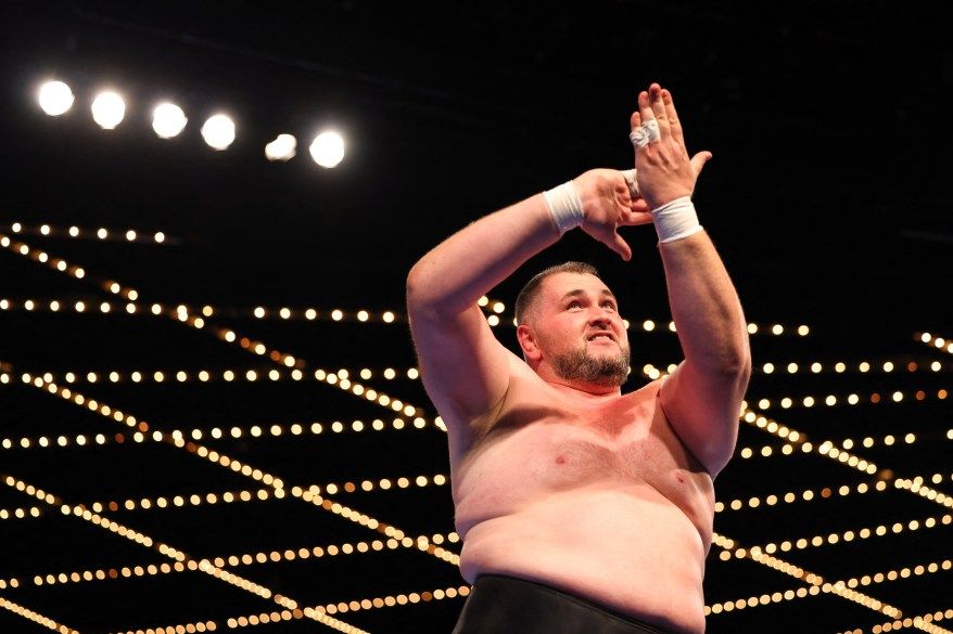 بطولة العالم لمصارعة السومو تهز MSG – صور - موقع الخليج الان