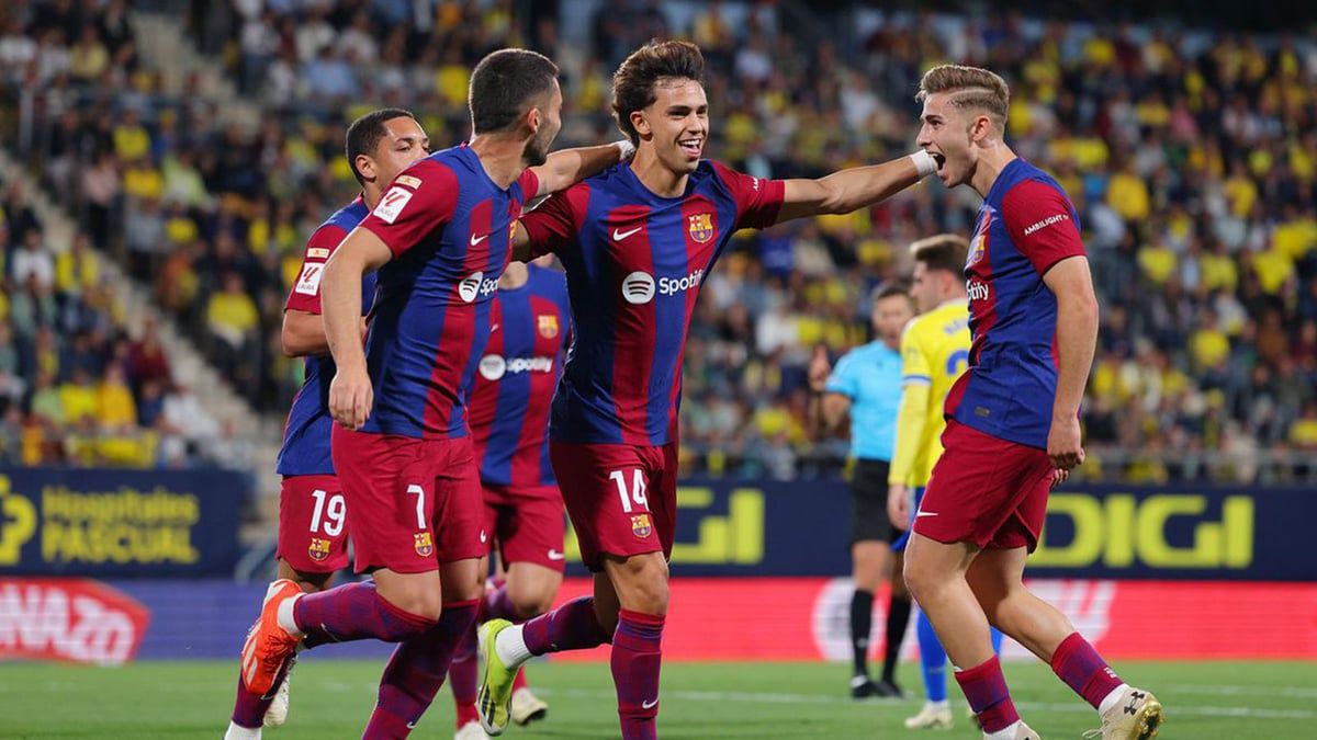 مفاجأتان في التشكيل المتوقع لبرشلونة ضد باريس سان جيرمان