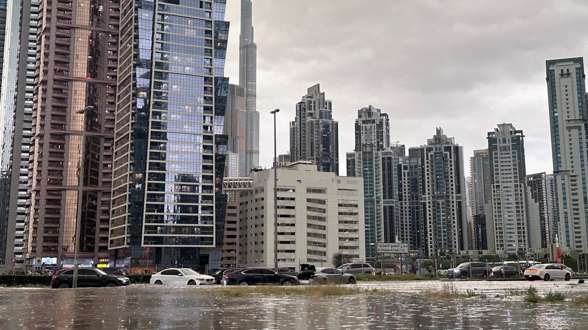 إثر "منخفض المطير".. الإمارات تسجل أعلى كمية أمطار منذ 75 عامًا
