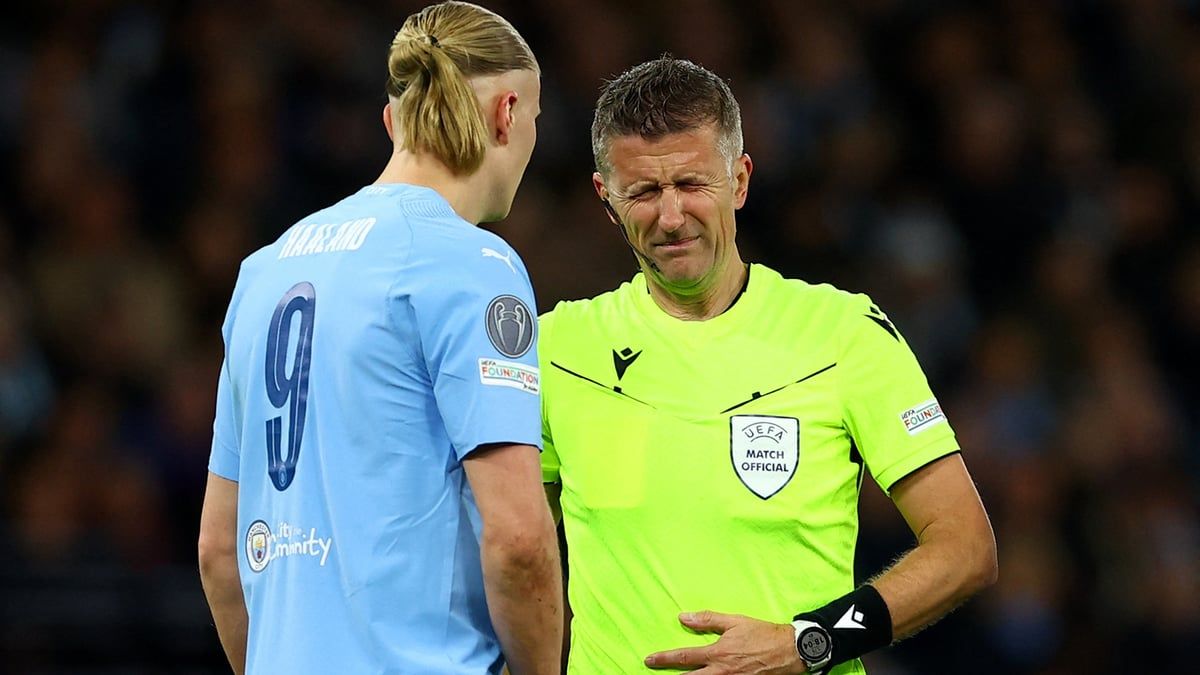 تسديدة فالفيردي تتسبب في إصابة الحكم (فيديو وصور)