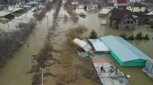 إجلاء نحو 117 ألف شخص بسبب الفيضانات في كازاخستان|شاهد