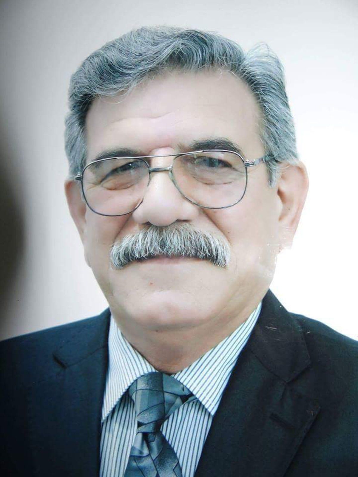 العراق يودع الفنان التشكيلي غسان آل سعيد