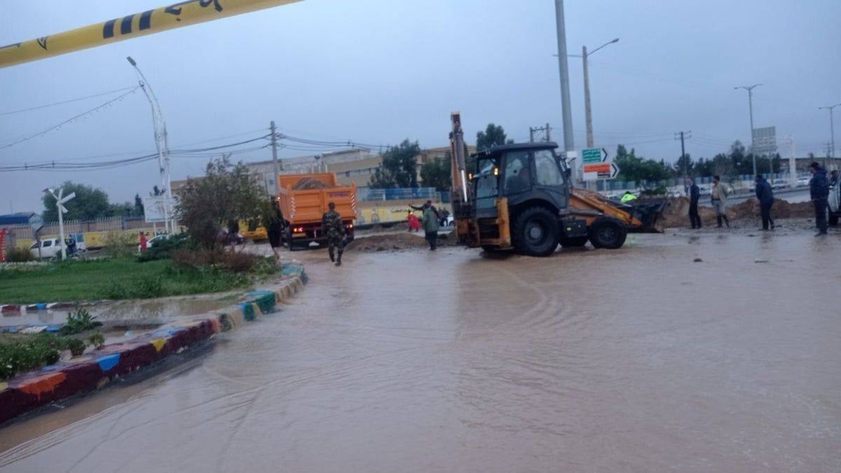 قتلى ومفقودون إثر فيضانات جنوب شرقي إيران (صور وفيديو)