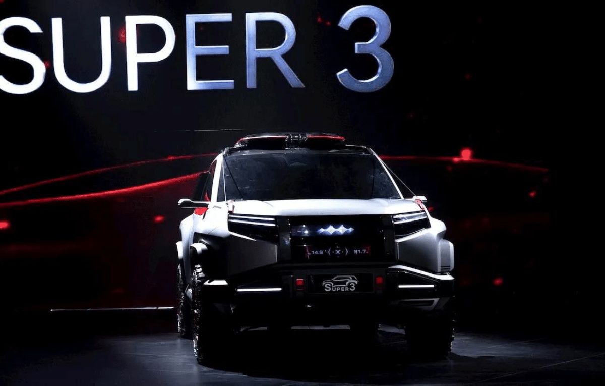 BYD تكشف عن سيارة كهربائية مع مهبط للطائرات المسيرة - موقع الخليج الان