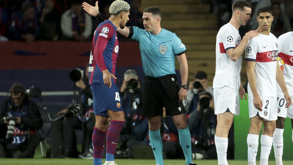 أول تعليق من أراوخو بعد تسببه في خسارة برشلونة (صورة)