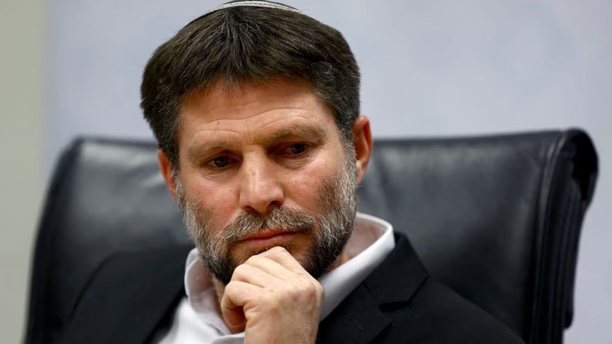 بعد الهجوم الإيراني.. وزير إسرائيلي يهدد برد عنيف "يهز طهران"