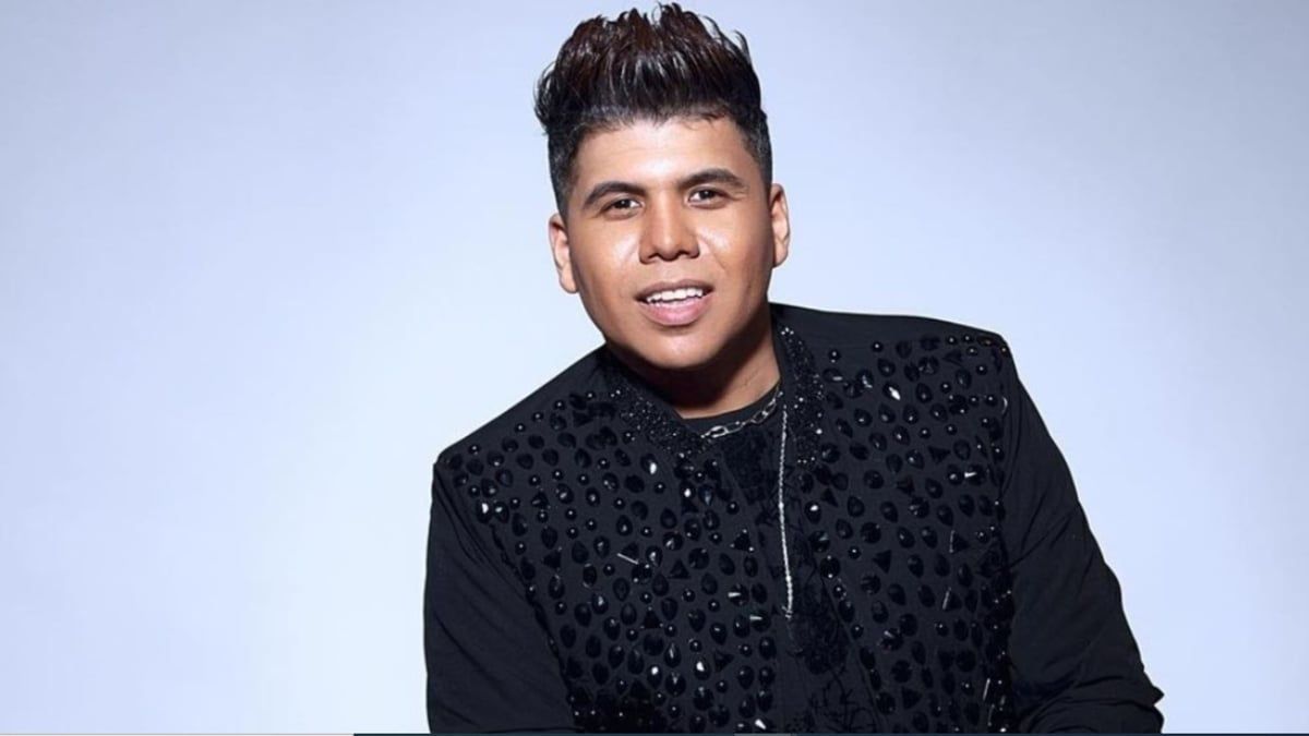 عمر كمال يرد على منتقدي سيارته الفارهة (فيديو)