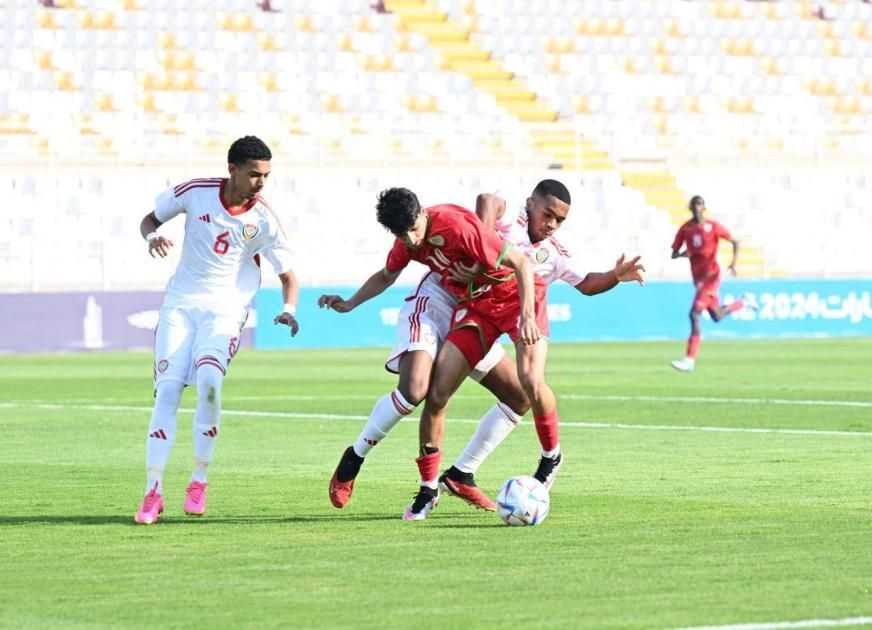 «الأبيض الشاب» يخسر ضربة البداية أمام عُمان