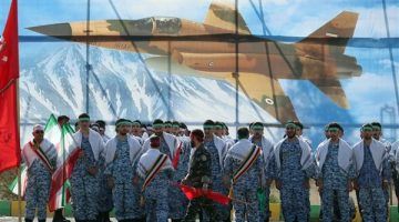 إيران تستعد لهجوم إسرائيلي انتقامي.. تجلي قوات من مواقعها في سوريا