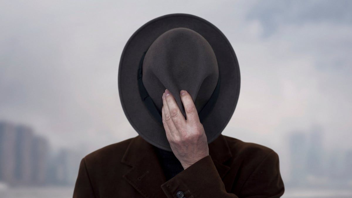 ورم يمنع رجل من الأكل والاستحمام.. بدأ بثرة وأصبح بحجم بطيخة (صور)