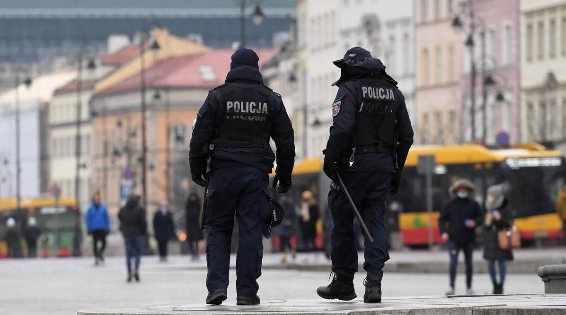 بولندا توقف شخصين بقضية الهجوم على مساعد لنافالني في ليتوانيا