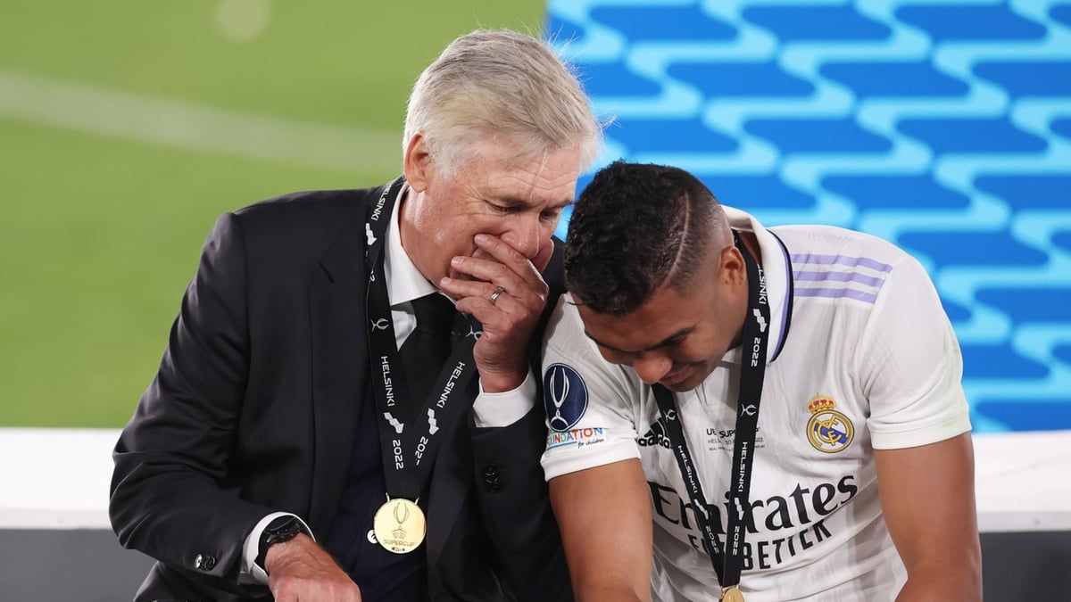 كاسيميرو يكشف سر لحظة بكى فيها أنشيلوتي مدرب ريال مدريد