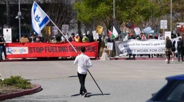 جوجل تطرد 28 موظفًا شاركوا في الاحتجاج على عقد السحابة الإسرائيلي