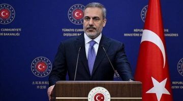 بعد الضربة الإسرائيلية.. مباحثات بين وزير الخارجية التركي ونظيره الإيراني