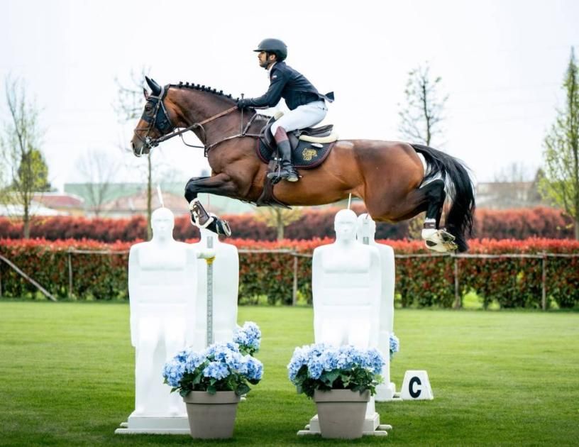 منتخب قفز الحواجز يستعد لأولمبياد باريس