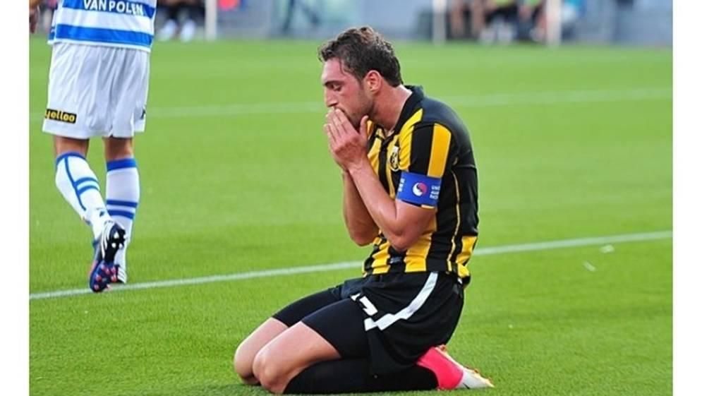 هبوط فريق هولندي بسبب مالك تشيلسي السابق