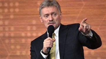 الكرملين يتهم أوكرانيا بتعمد استهداف الصحفيين الروس