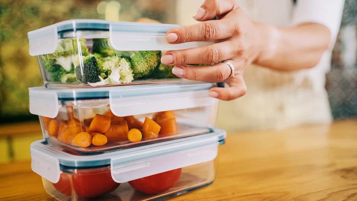 المواد الكيميائية السامة للأشياء اليومية تدخل الجسم عبر ملامسة الجلد