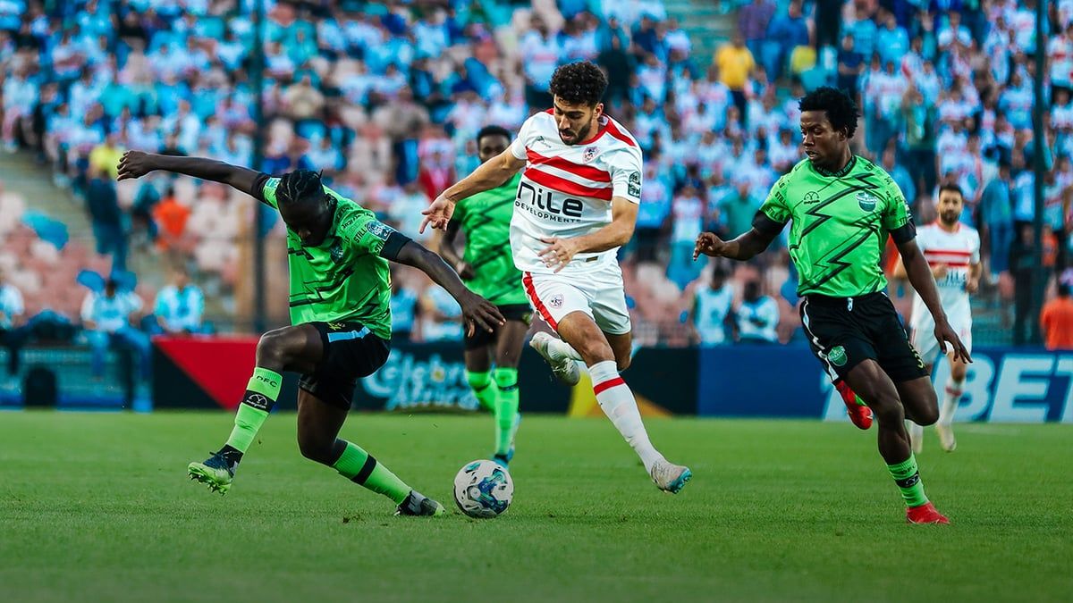 خطأ فادح من حكم مباراة الزمالك ودريمز (صورة)