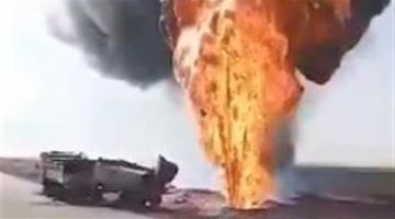 اندلاع حريق في خط لنقل النفط الخام شرق الفرقلس بحمص| فيديو