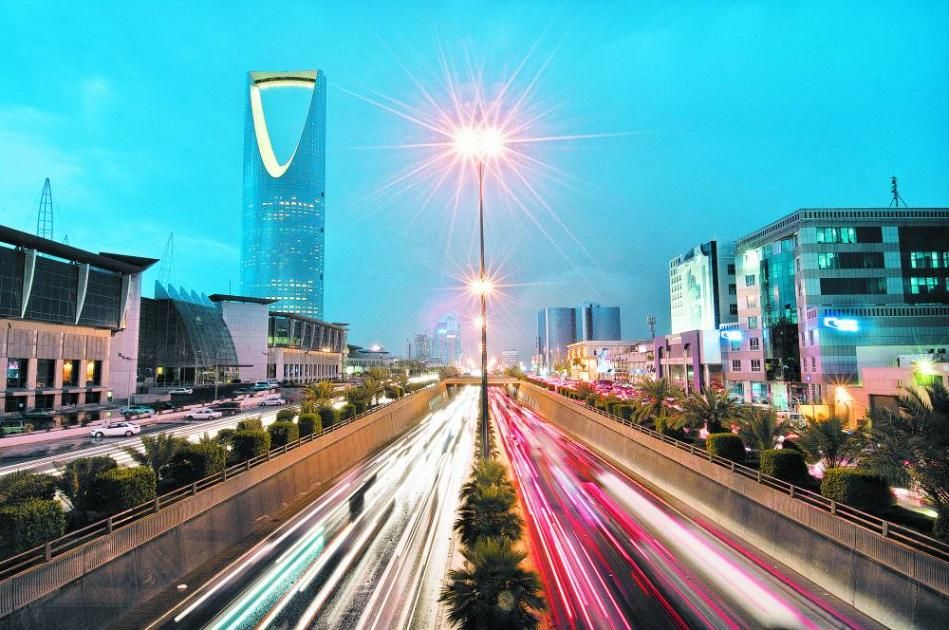صندوق الاستثمارات السعودي يشتري 51% من أبراج «إس تي سي»