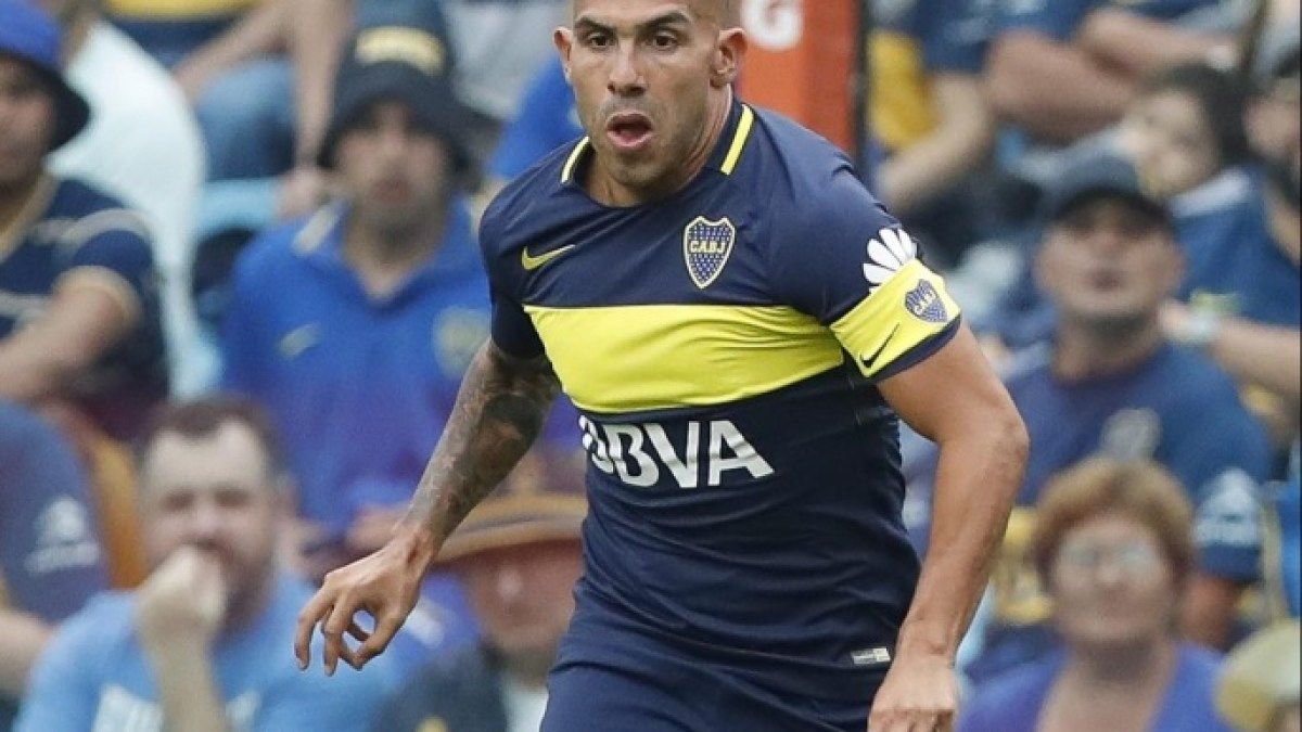 نقل مهاجم الأرجنتين السابق تيفيز إلى المستشفى - موقع الخليج الان