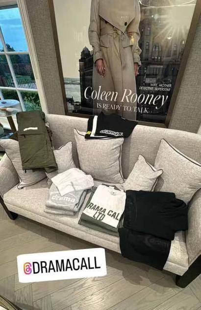 ابن واين روني يكشف سر والدته