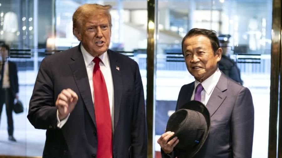 لقاء بين ترامب ورئيس الوزراء الياباني السابق آسو في نيويورك